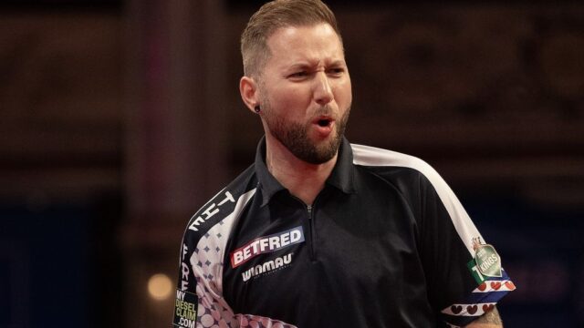 Noppert wint op EK darts, Smith stuurt Van Barneveld naar huis: 'Te teleurgesteld'