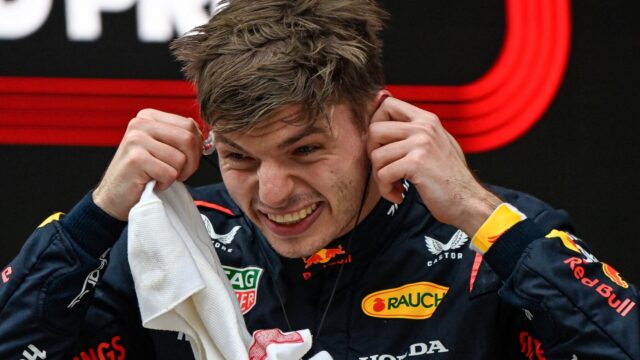 Verstappen zegeviert in China: 'Hij kon daar nog niet eerder tonen de heerser te zijn'