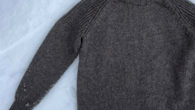 Waarom je je wollen kleding in de sneeuw moet leggen