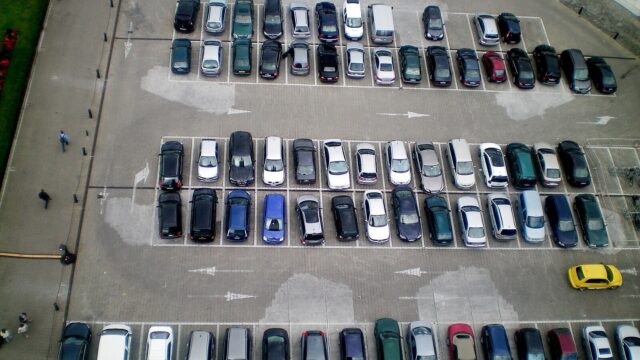 Marokkaanse automobilisten zijn valse parkeerwachters beu
