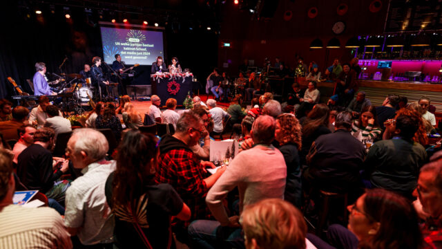 Speel thuis de NPO Radio 1 Oliebollenquiz 2024!