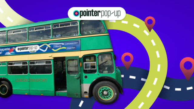Pointer en Spraakmakers gaan met de pop-up bus het land in