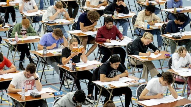 Scholen zijn motivatiearme cijferfabrieken: ‘Dat kan en moet anders’