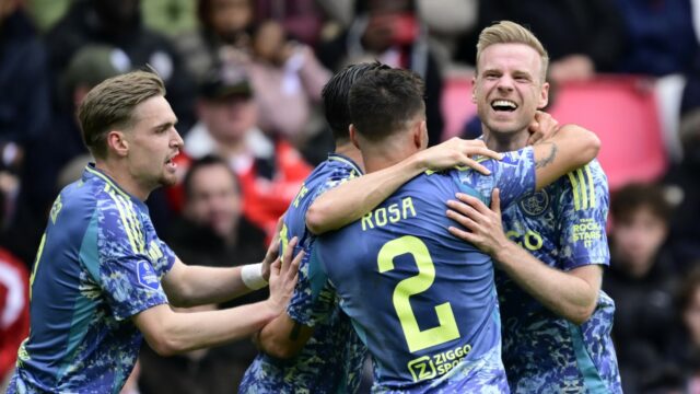 Is de genadeklap uitgedeeld? 'Kans dat Ajax de titel pakt, is door de zege op PSV gestegen tot 97 procent'