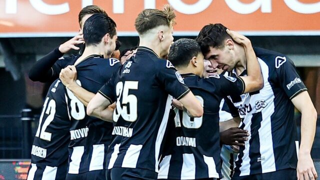 Heracles structureel beter in tweede helft: 'Geen idee wat ze daar in de rust schenken'