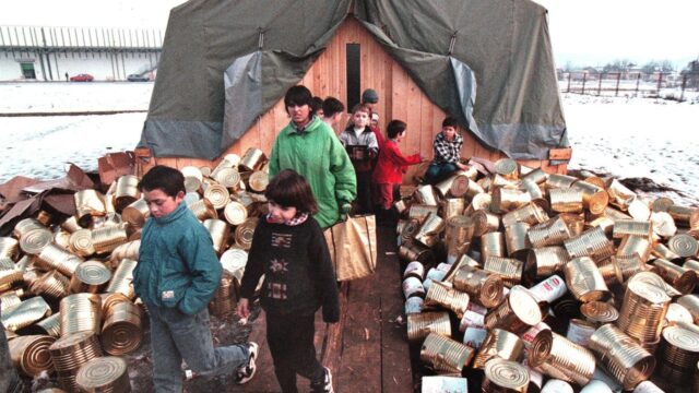 Hielp de hulp aan Bosnië? 'Of je van linzen houdt of niet, je zult ze eten'