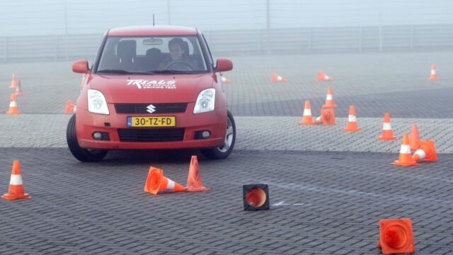 Stand.nl: ' De extra kosten van de rijvaardigheidstest voor 75-plussers moet worden vergoed'