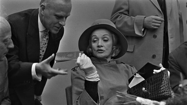 'Armband Marlene Dietrich brengt mogelijk tussen 2.4 en 4.5 miljoen op'