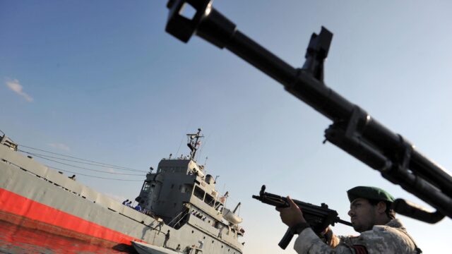 Podcast De Dag: varen door een onveilige Straat van Hormuz