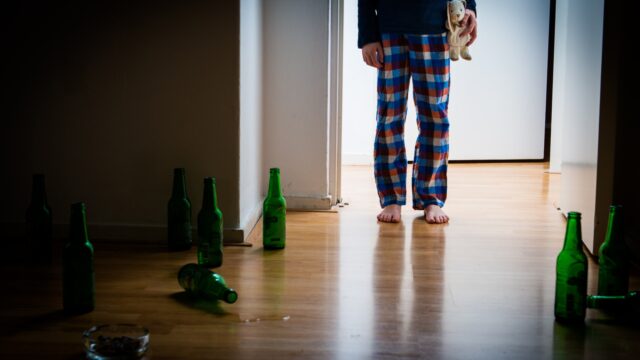 De kinderen van ex-alcohol en cocaïneverslaafde Judith kwamen in de pleegzorg terecht