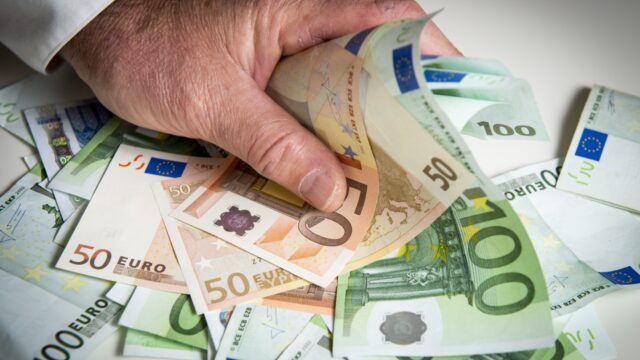 Stand.nl: 'Het is tijd dat ondernemers hun coronaschuld gaan betalen'
