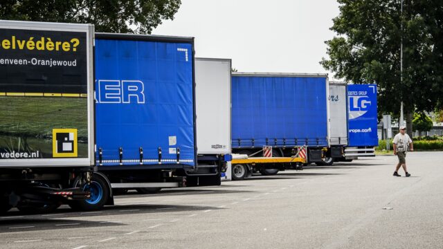 Criminelen ronselen chauffeurs op de snelweg: 'Eén keer ja is nooit meer nee'