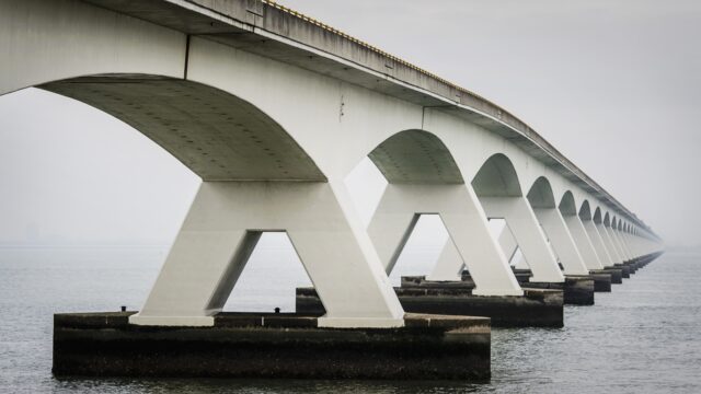 Er komt grootschalig onderzoek naar de Zeelandbrug
