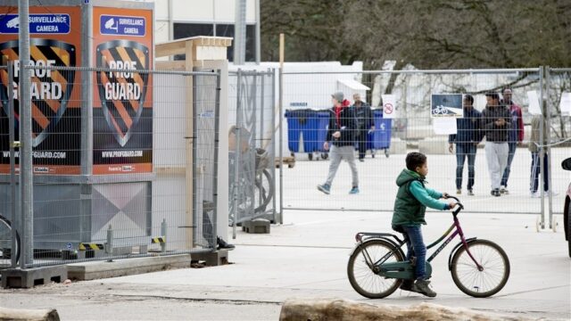 Emir vlucht op 14-jarige leeftijd van Afghanistan naar Nederland
