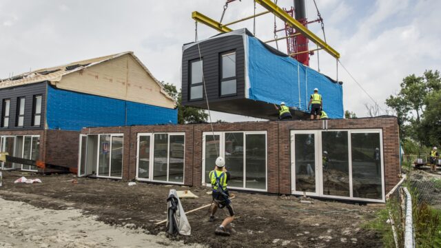 Moeten we arbeidsmigranten buiten Europa hierheen halen? 'Nederland loopt achter'