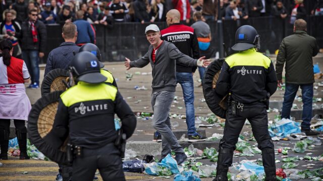 Rechter straft meer voetbalvandalen