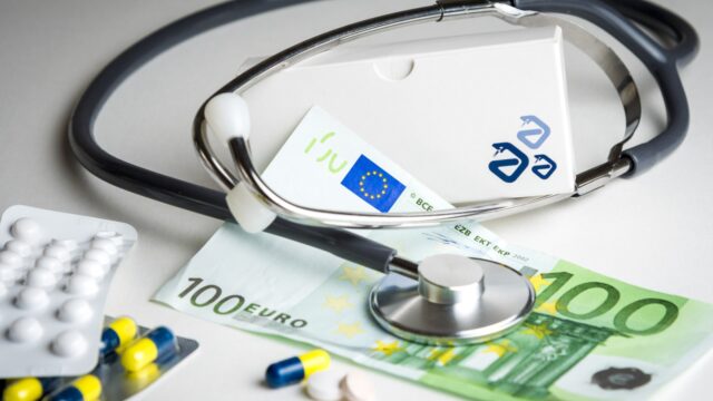 De zorgkosten gaan de komende decennia ontploffen? Valt wel mee, zegt deze journalist