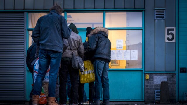 'Den Haag, doe wat aan het armoedeprobleem'