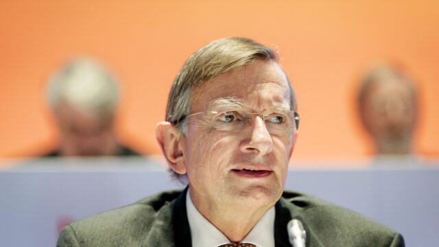 Oud-CEO Shell Nederland vindt huidige energiecrisis wel meevallen: 'In 1979 en 2008 was het dramatischer'