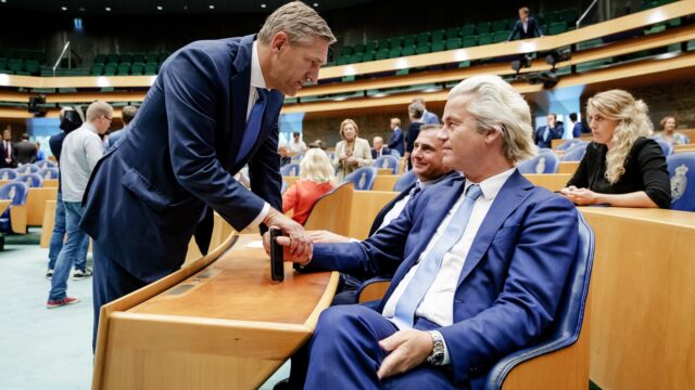 Oud-CDA-leider Buma kritisch op Wilders: 'Benut iedere millimeter buiten de afspraken'