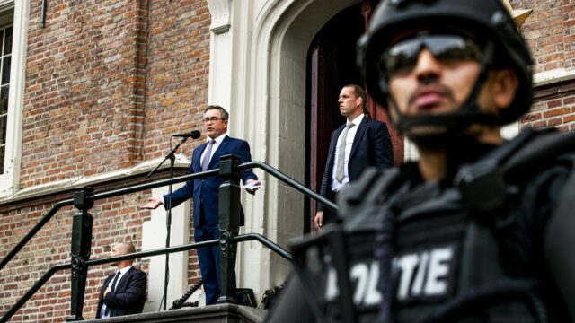 Burgemeester Haarlem: 'Niet wijken voor bedreigingen en op onze post blijven'