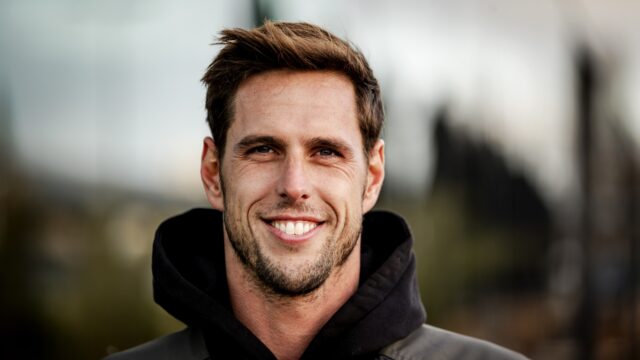 Oud-windsurfer en WK-toernooidirecteur Van Rijsselberghe: 'In Canada ben ik een house dad'