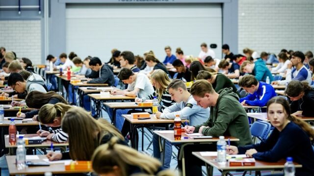 Stand.nl: 'Het eindexamen is cruciaal voor de rest van je leven '