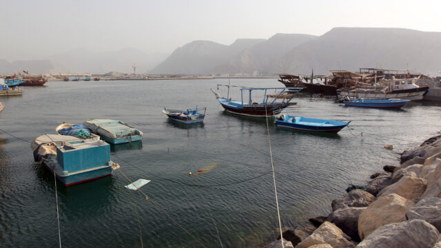 VS staakt 'Project Freedom' in Straat van Hormuz na Iraanse provocaties