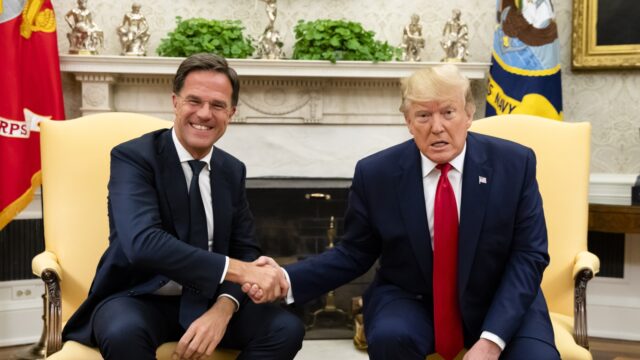 Is het NAVO-bondgenootschap in gevaar door Trump? 'Rutte moet dat zien te voorkomen'