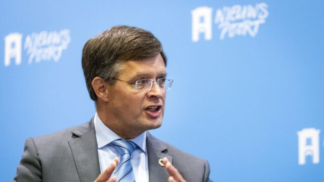 'Europa heeft geen verhaal', zegt oud-premier Balkenende; 'tijd om het te maken'