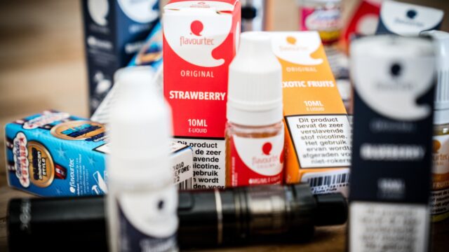 Vapen, gokken en drinken: wat kun je als ouder doen?