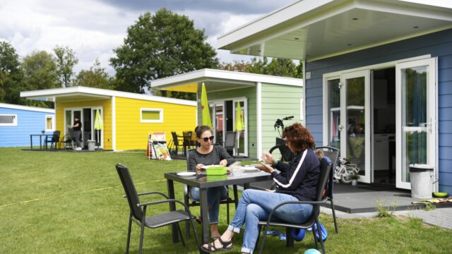Dé zomertrends van 2025: glamping, mobiel uit en tijd besteden met je ‘bonding bubbels’