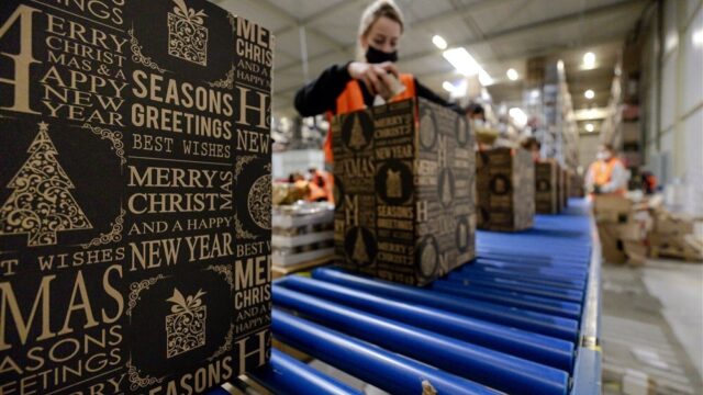 Stand.nl: 'Niet zeuren over kerstpakketten!'