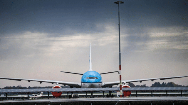 Groningen Airport komt met eerste ‘ground power unit’ op waterstof: ‘Schiphol heeft ook belangstelling’