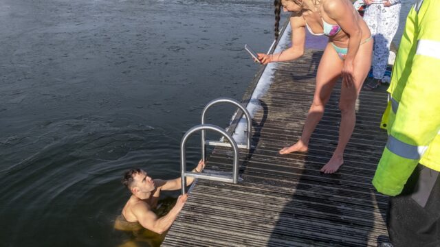 Zonder snot de winter door dankzij zwemmen in de kou?