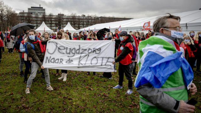 Bezuiniging op jeugdzorg vergroot het probleem: 'Heel domme keuze'