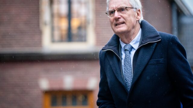 Oud-minister Knapen over 'effectloze' westerse sancties tegen Rusland: 'Westen heeft onjuist zelfbeeld dominantie'