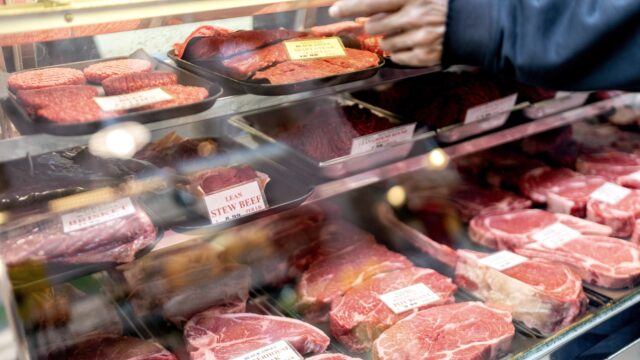 Waarom ligt kweekvlees nog altijd niet in de supermarkt?