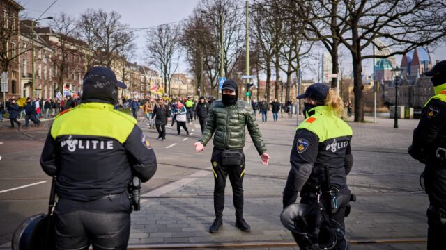 'Ik lig 's nachts vaak wakker': waarom politiemensen eerder met pensioen willen