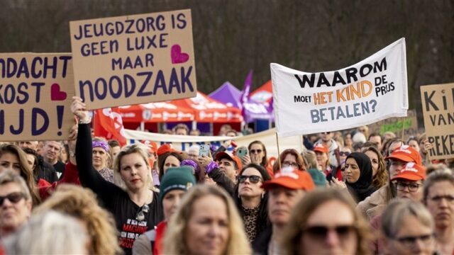 Stand.nl: 'De bezuiniging in de jeugdzorg moet van tafel'