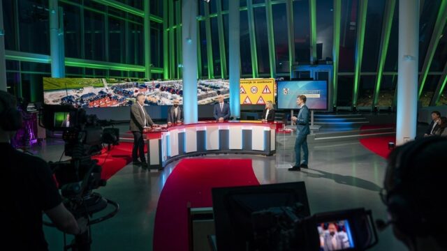 Podcast De Dag: achter de schermen bij verkiezingsdebatten