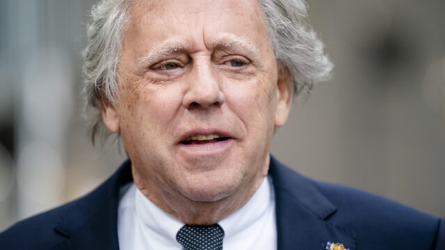 Ed Nijpels wil dat CDA kleur bekent: 'Dan weet je of kabinet door kan, of dat de stekker eruit moet'