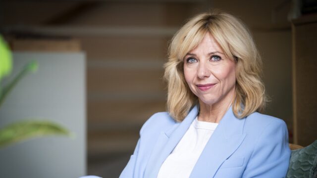 Kinderboek Claudia de Breij: 'Op derde kerstdag lig ik op de bank met een bak patat'