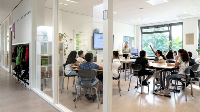 Stand.nl: 'Minder lesuren is een goed antwoord op het lerarentekort'
