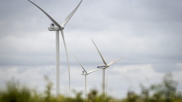 Artsen luiden noodklok vanwege gezondheidsproblemen omwonenden van windturbines