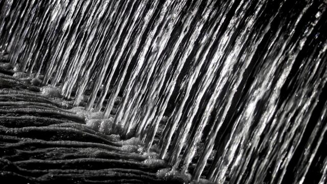 Drinkwaterbedrijven willen zelf controle uitvoeren op PFAS-lozingen na uitblijven antwoord minister