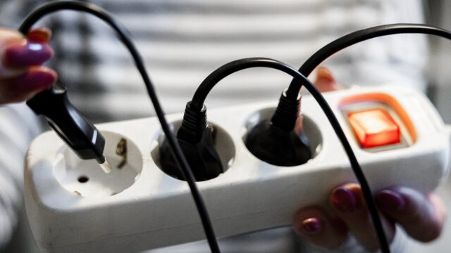Minder rijden, vaker thuiswerken, niet meer vliegen om energiecrisis in EU te voorkomen? 'Situatie is nijpend'