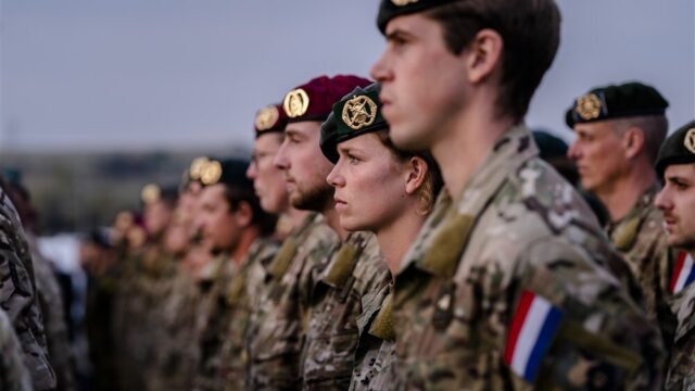 Dienstplicht? 'Het is een dienrecht'