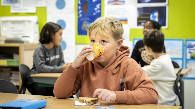 Schoolmaaltijden hebben positief effect op kinderen: '50% van kinderen eet dan groenten tijdens lunch'