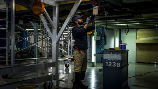 Hoe krijg je statushouders aan het werk? 'Wordt te makkelijk over gedacht'